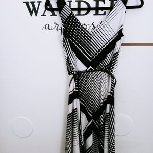 WHBM black white NWOT s z 00